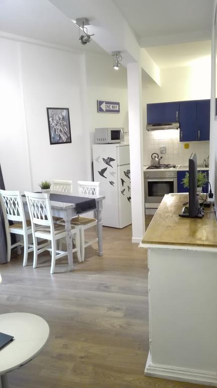 Little Palm Apartment *